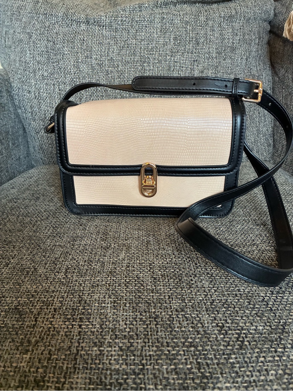 Jules Kae Mia Bag, Classic Two-Tone Crossbody purse in Beige and Black